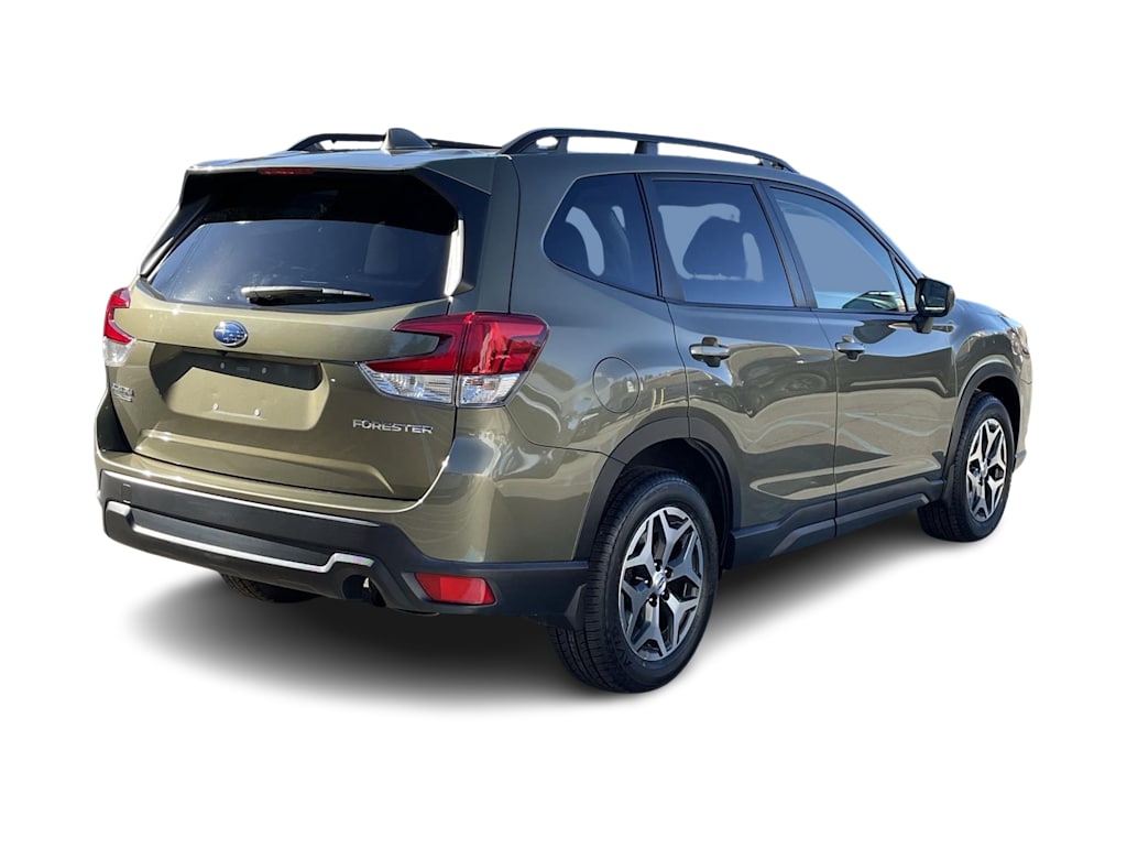 Thumbnail: 2022 Subaru Forester - 18