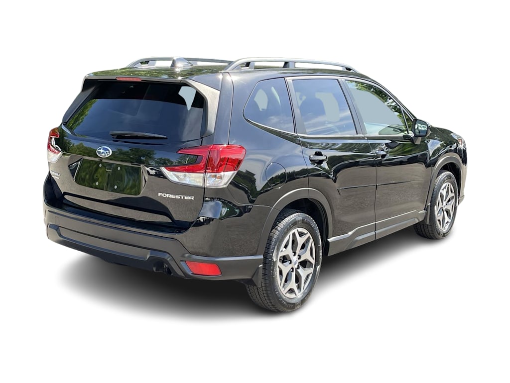 Thumbnail: 2023 Subaru Forester - 18