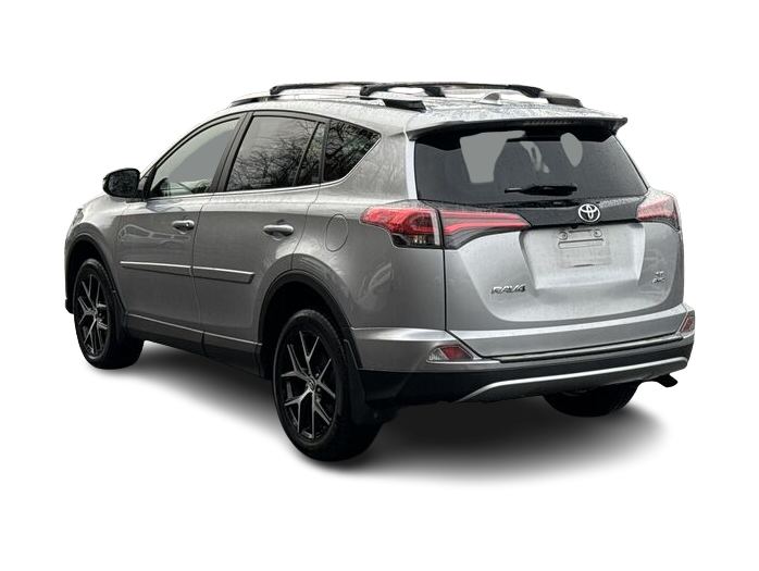 2018 Toyota RAV4 SE 4