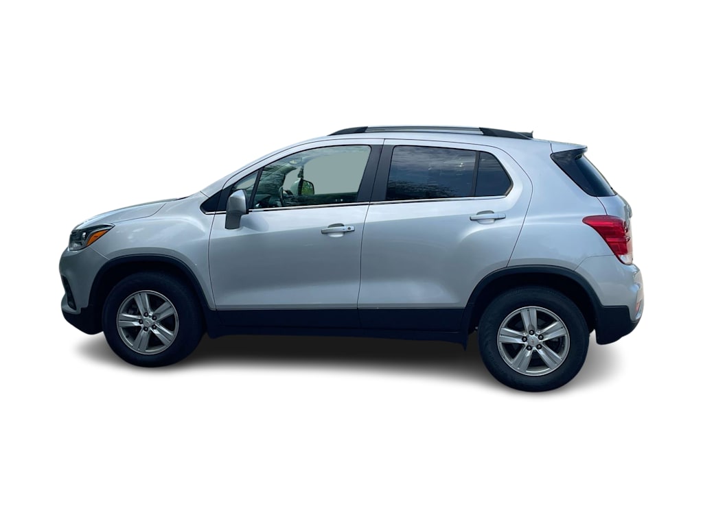 Thumbnail: 2020 Chevrolet Trax - 2