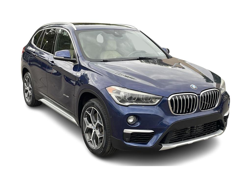 Thumbnail: 2017 BMW X1 - 20