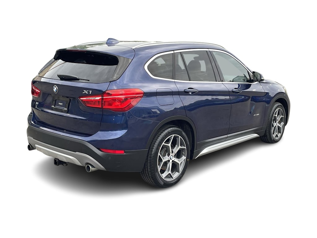 Thumbnail: 2017 BMW X1 - 18