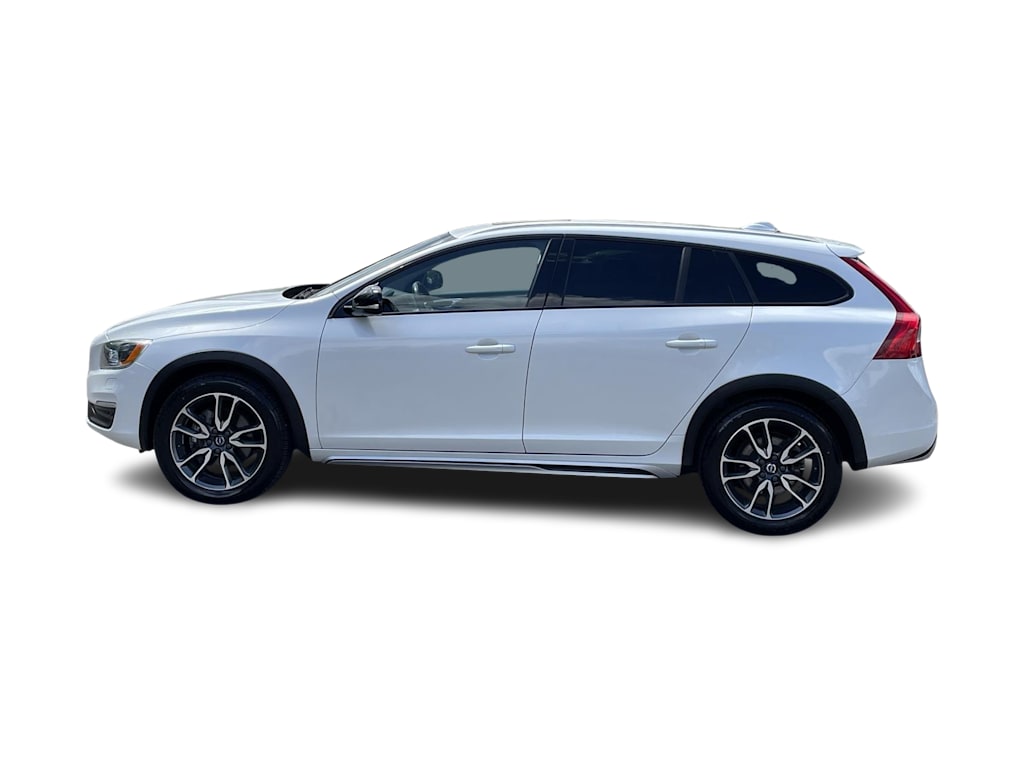 Thumbnail: 2017 Volvo V60 - 3