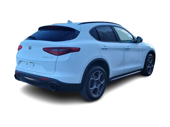 2022 Alfa Romeo Stelvio Sprint 26