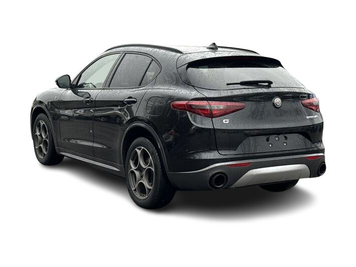 2022 Alfa Romeo Stelvio Ti 4