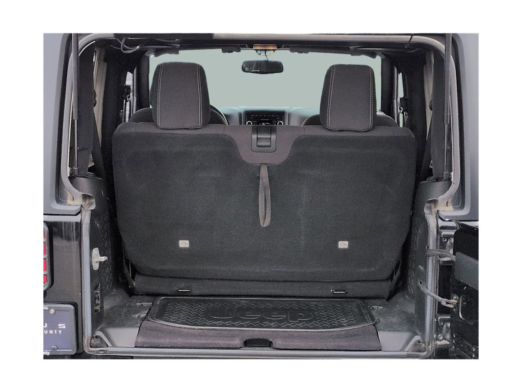 Thumbnail: 2017 Jeep Wrangler - 16