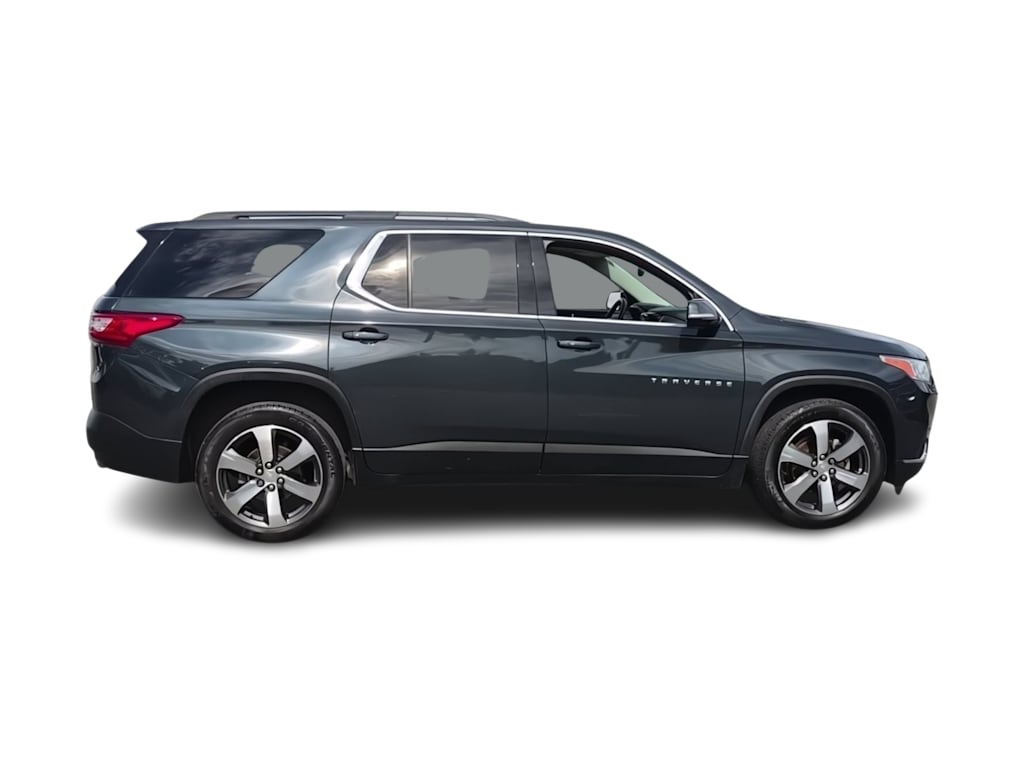 Thumbnail: 2019 Chevrolet Traverse - 25