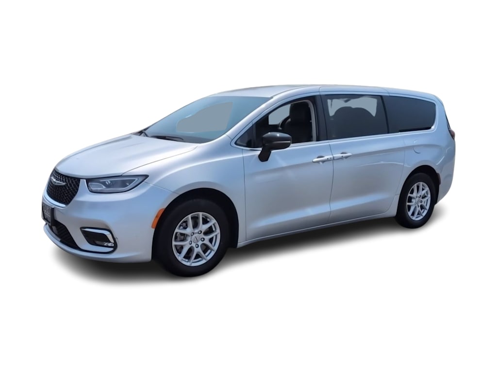 Thumbnail: 2024 Chrysler Pacifica - 3