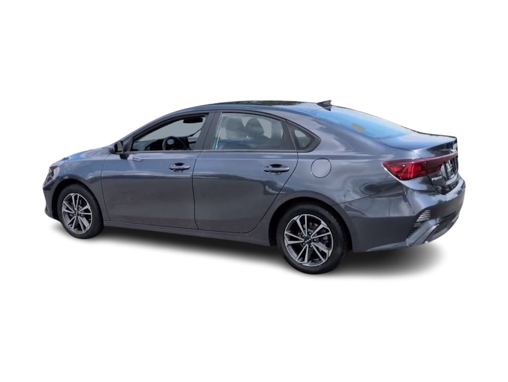 Thumbnail: 2023 Kia Forte - 23