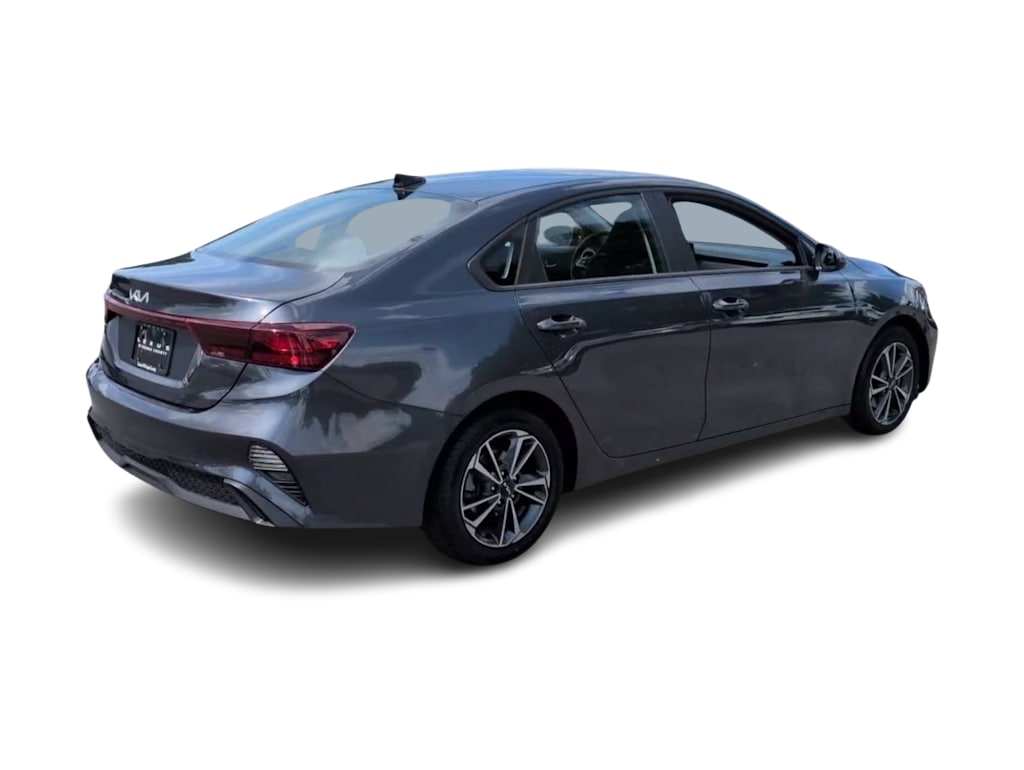 Thumbnail: 2023 Kia Forte - 24