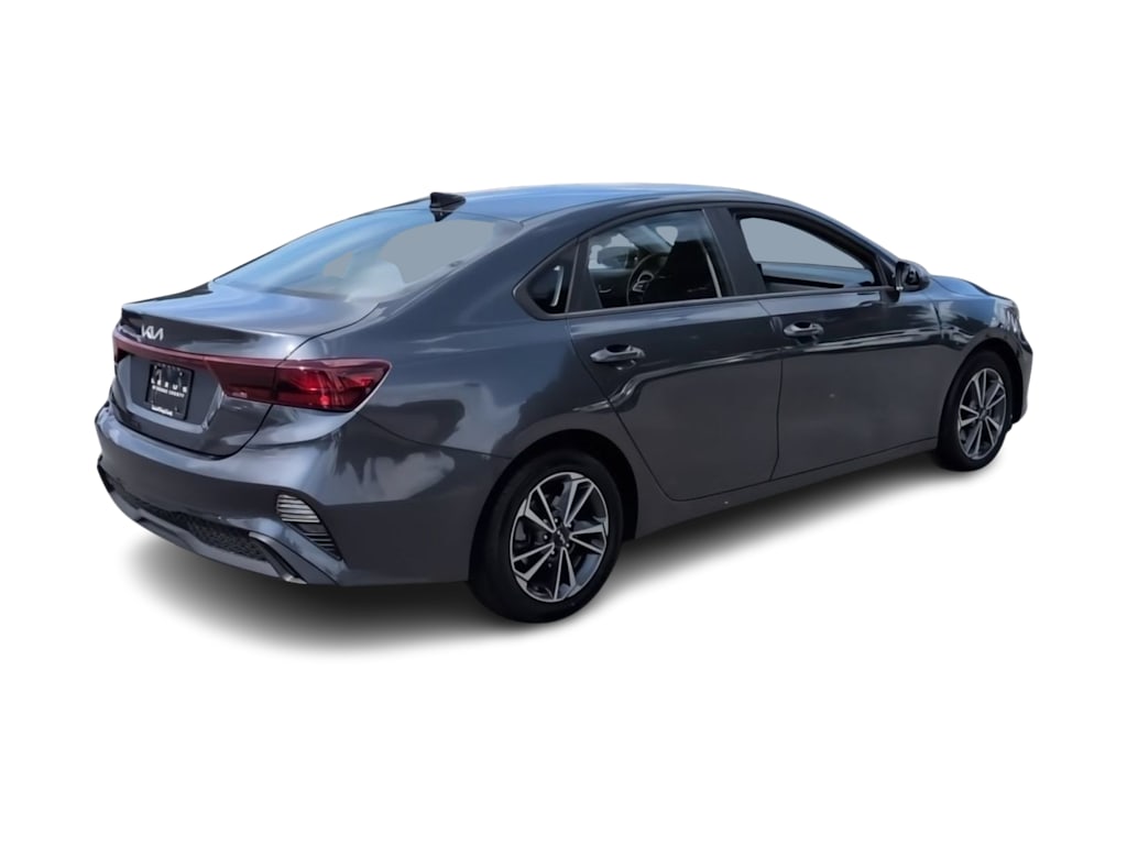 Thumbnail: 2023 Kia Forte - 24