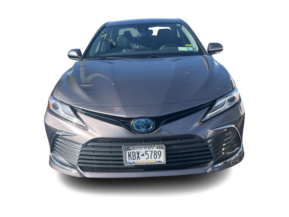 2022 Toyota Camry XLE 3