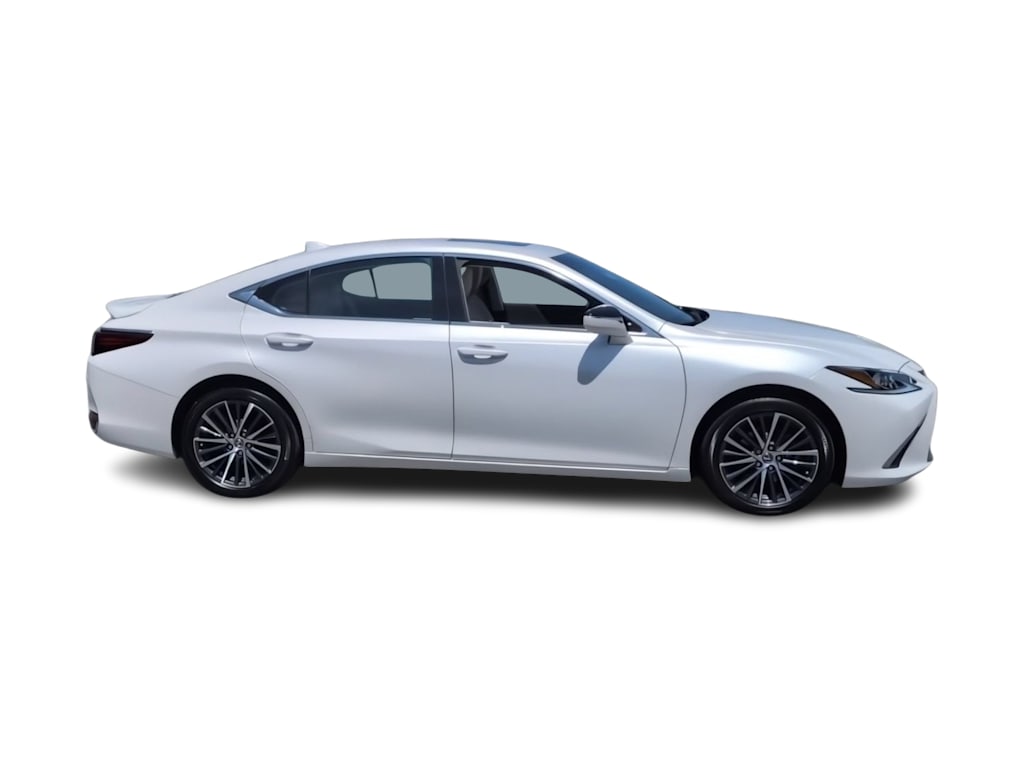 Thumbnail: 2023 Lexus ES - 24