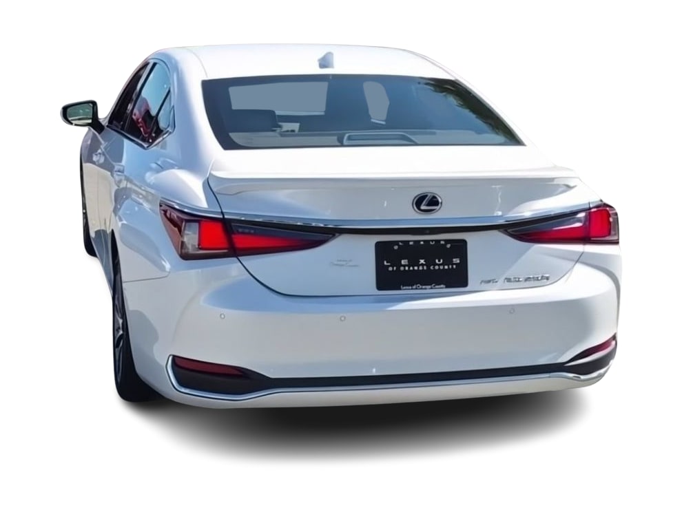 Thumbnail: 2021 Lexus ES - 22