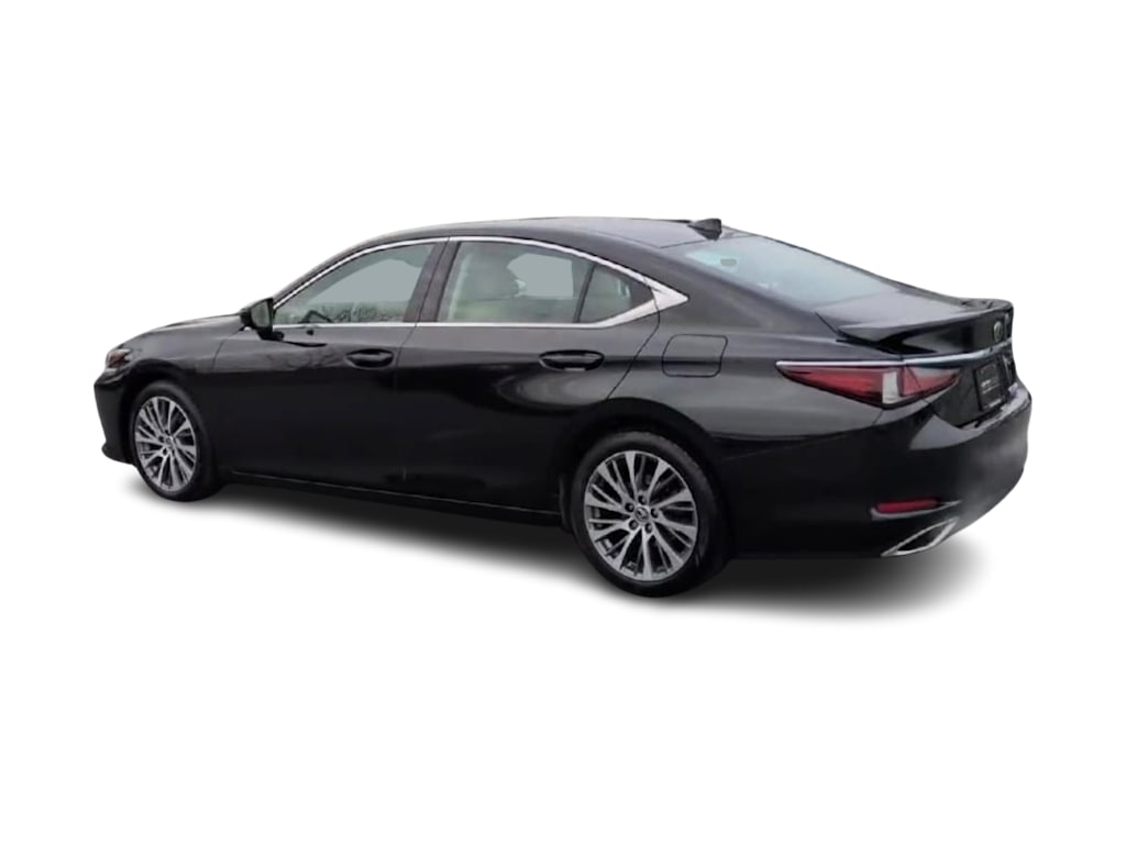Thumbnail: 2021 Lexus ES - 4