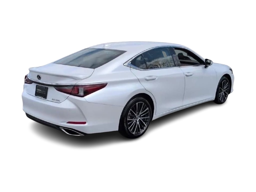 Thumbnail: 2025 Lexus ES - 23