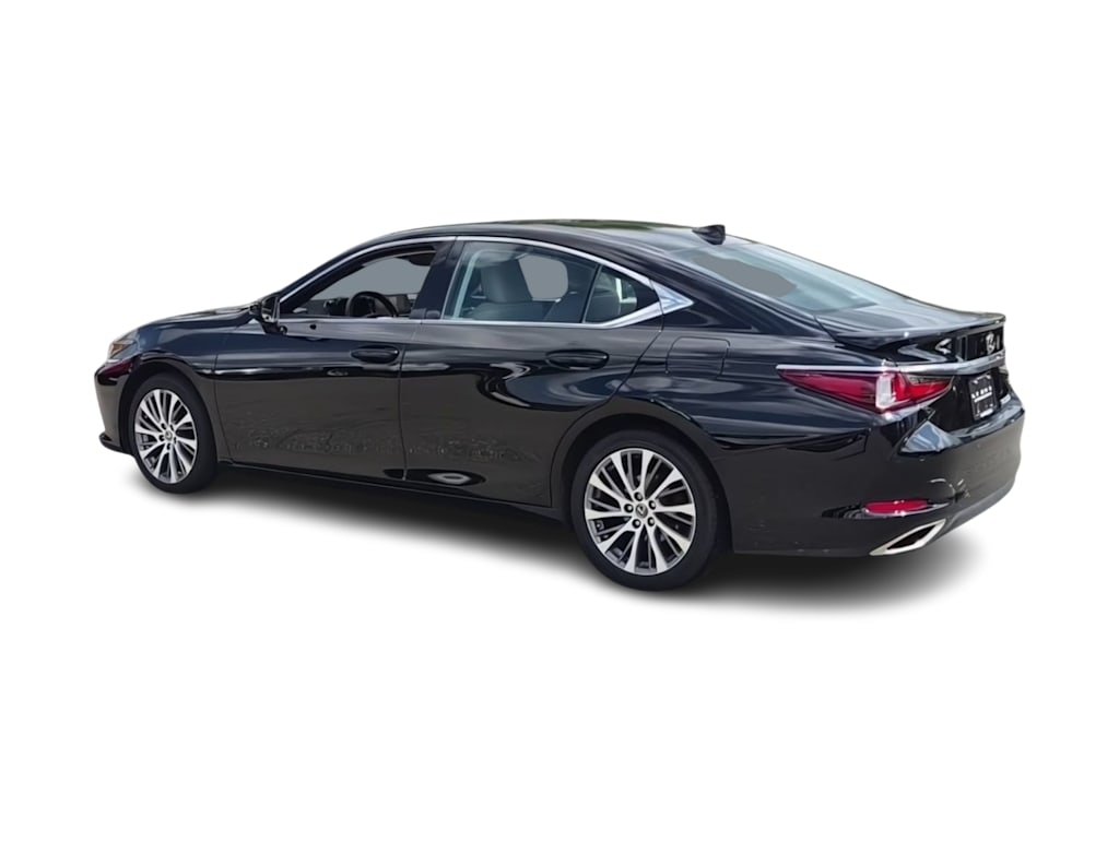 Thumbnail: 2021 Lexus ES - 4