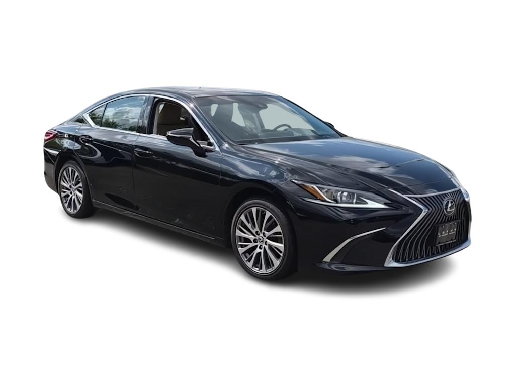 Thumbnail: 2021 Lexus ES - 20