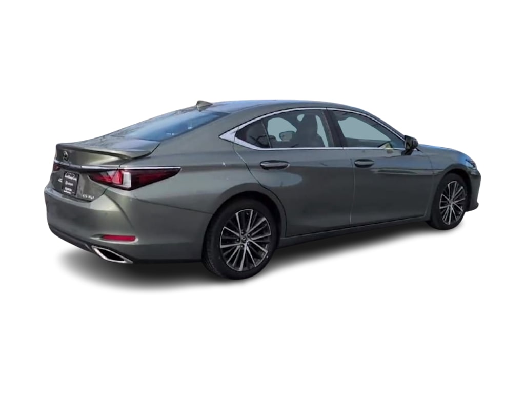 Thumbnail: 2022 Lexus ES - 25