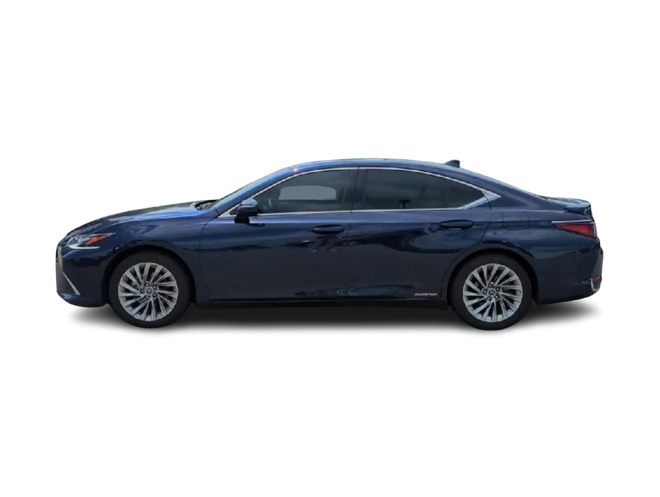 Thumbnail: 2022 Lexus ES - 3