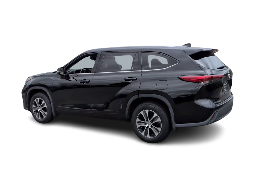 Thumbnail: 2021 Toyota Highlander - 4