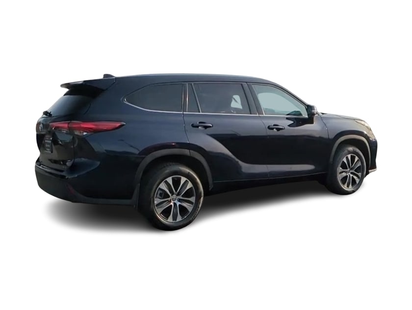 2021 Toyota Highlander XLE 23