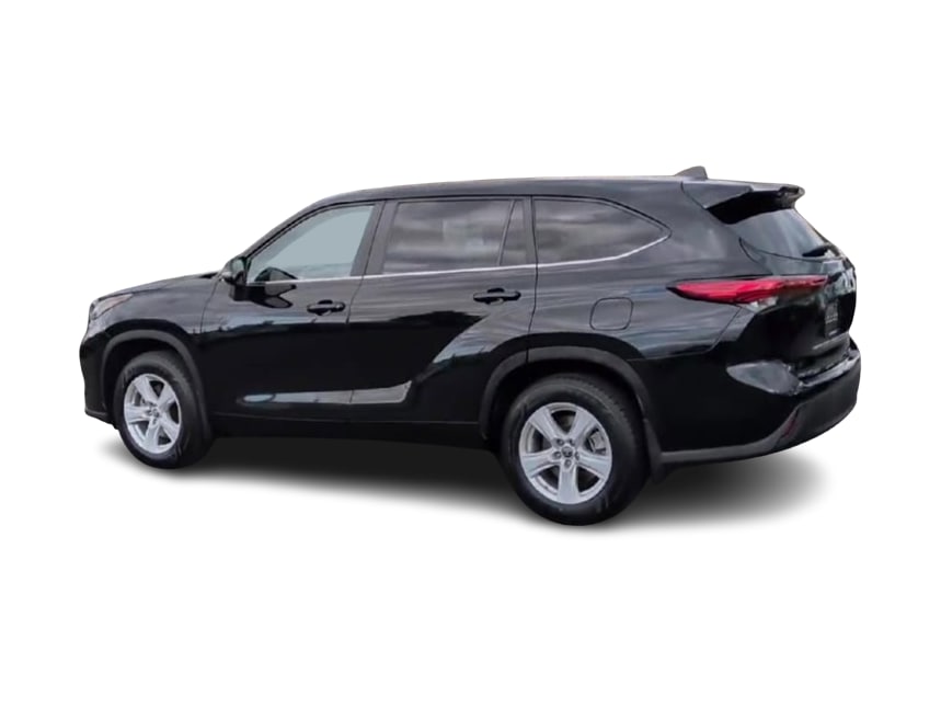 Thumbnail: 2023 Toyota Highlander - 4