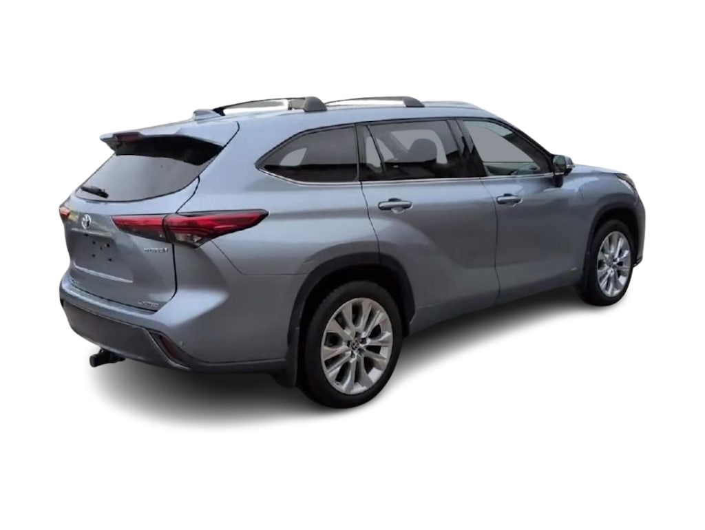 Thumbnail: 2023 Toyota Highlander - 23