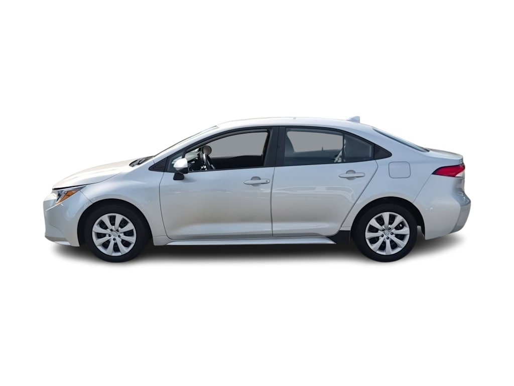 Thumbnail: 2022 Toyota Corolla - 3