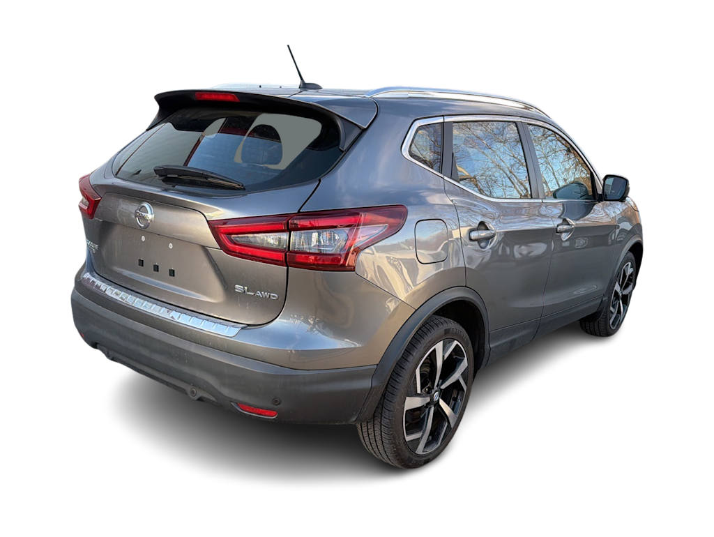 Thumbnail: 2022 Nissan Rogue Sport - 17