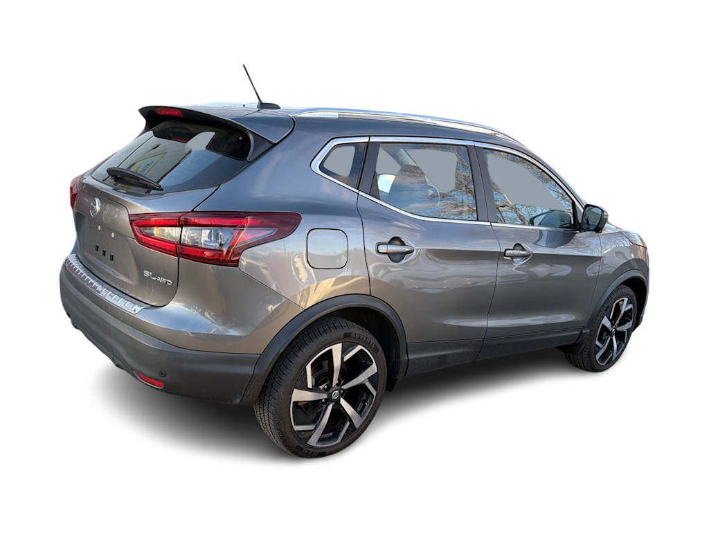 Thumbnail: 2022 Nissan Rogue Sport - 16