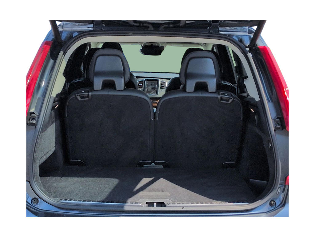 Thumbnail: 2022 Volvo XC90 - 17