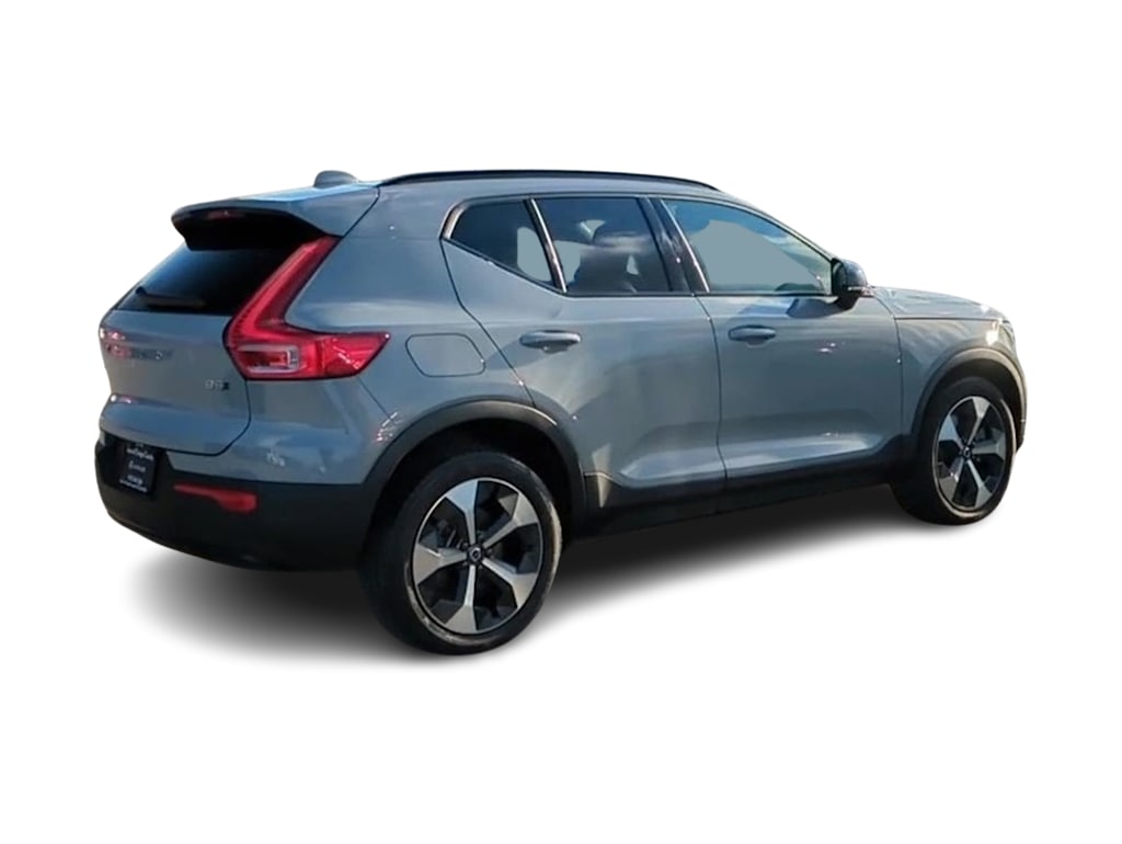 2024 Volvo XC40 B5 Plus 22