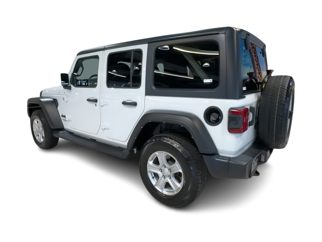 Thumbnail: 2021 Jeep Wrangler - 23