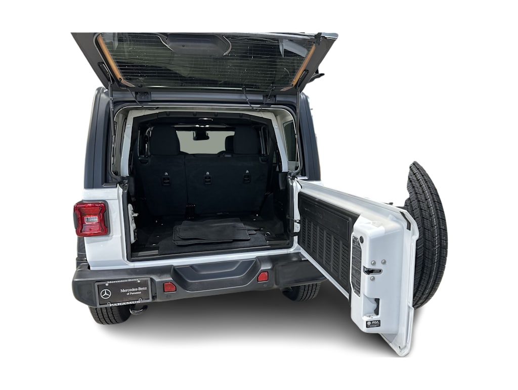 Thumbnail: 2021 Jeep Wrangler - 16