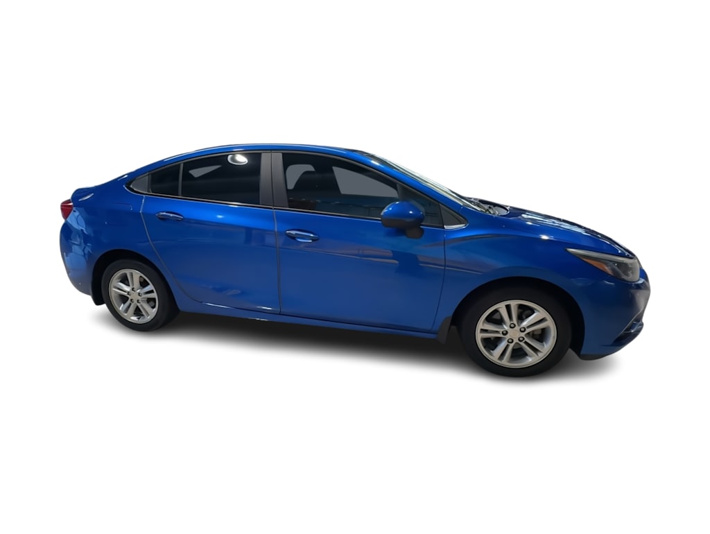 Thumbnail: 2017 Chevrolet Cruze - 26