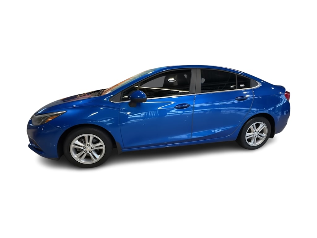 Thumbnail: 2017 Chevrolet Cruze - 21