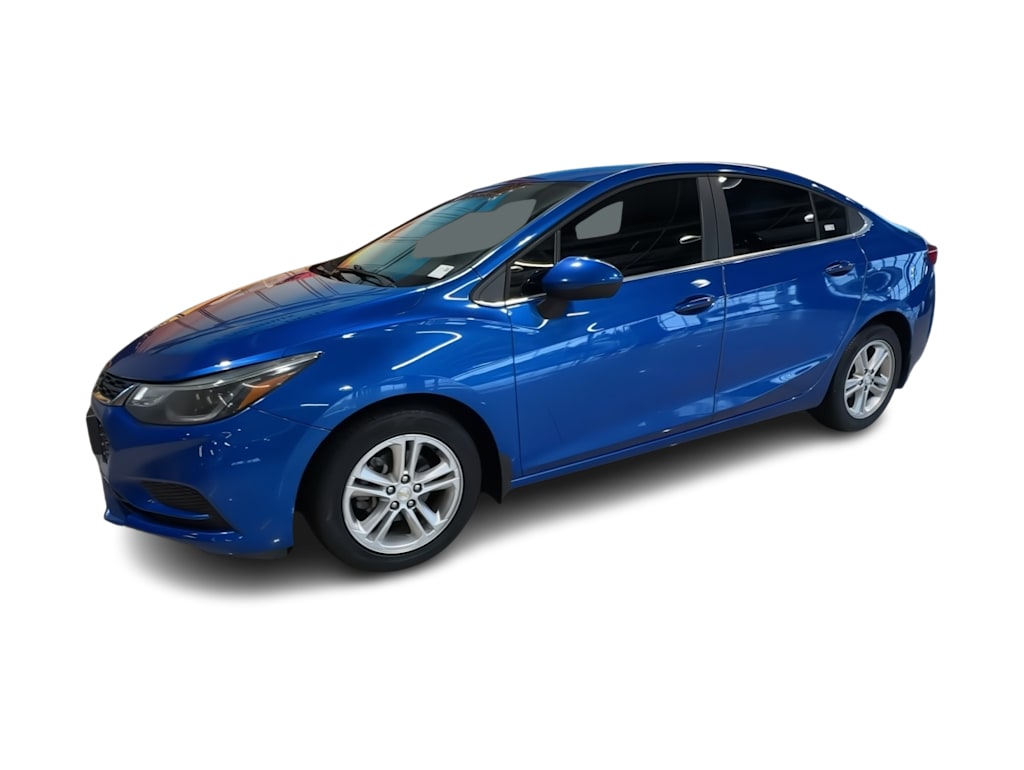 Thumbnail: 2017 Chevrolet Cruze - 3