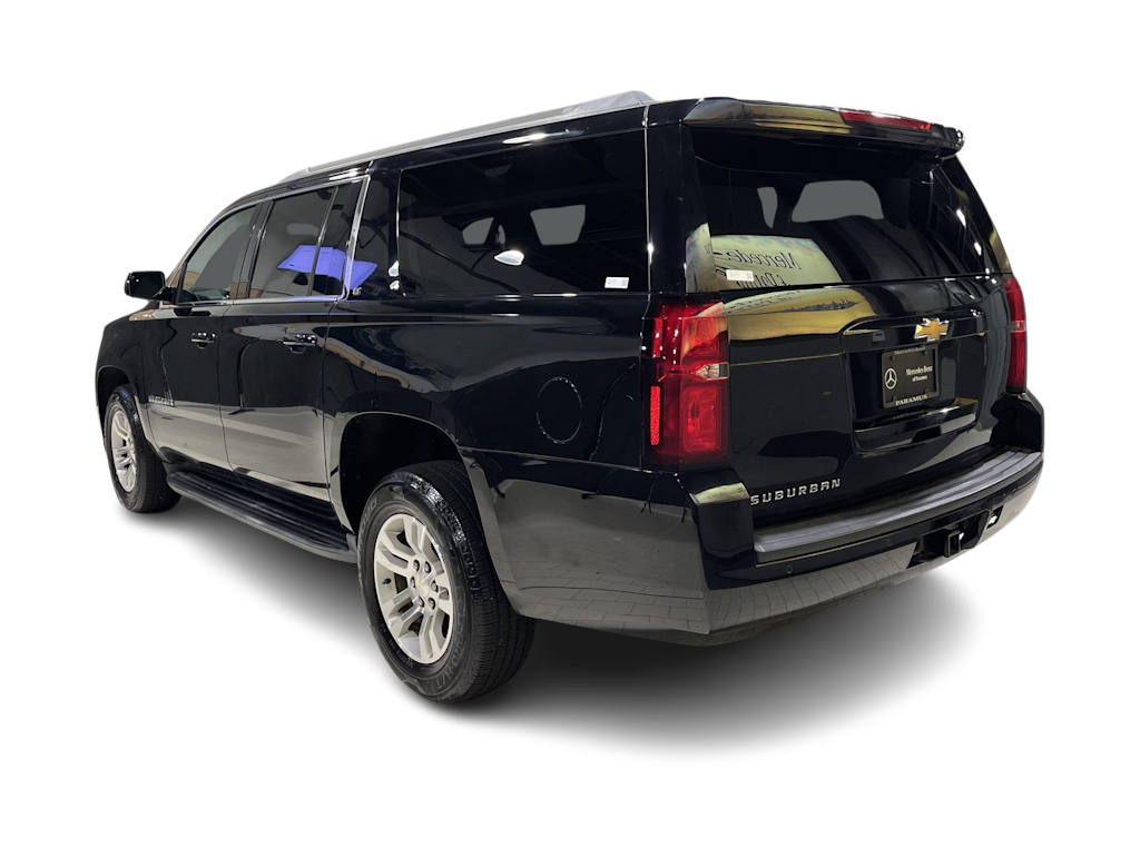 Thumbnail: 2016 Chevrolet Suburban - 4
