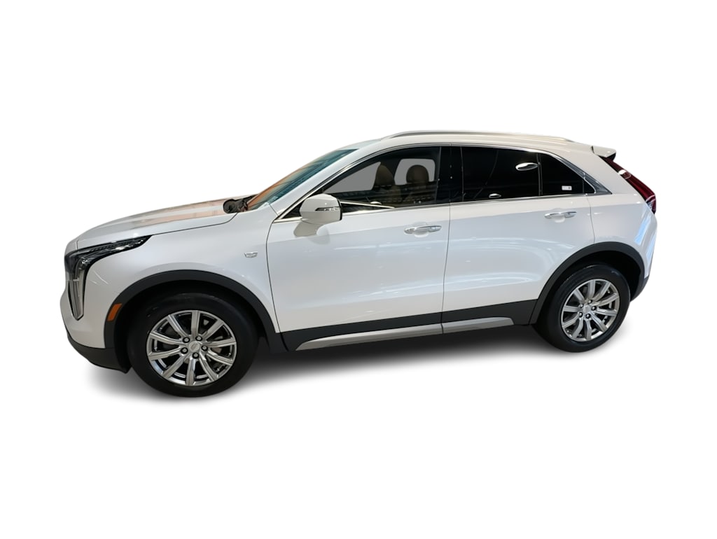 Thumbnail: 2023 Cadillac XT4 - 3