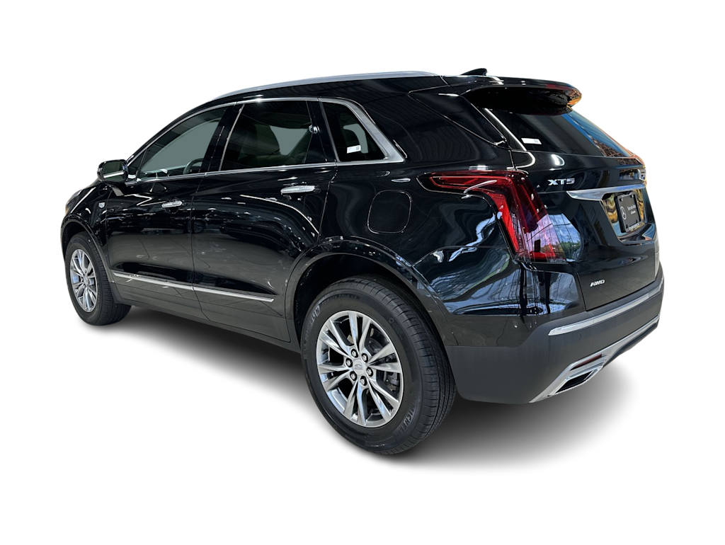 Thumbnail: 2022 Cadillac XT5 - 4