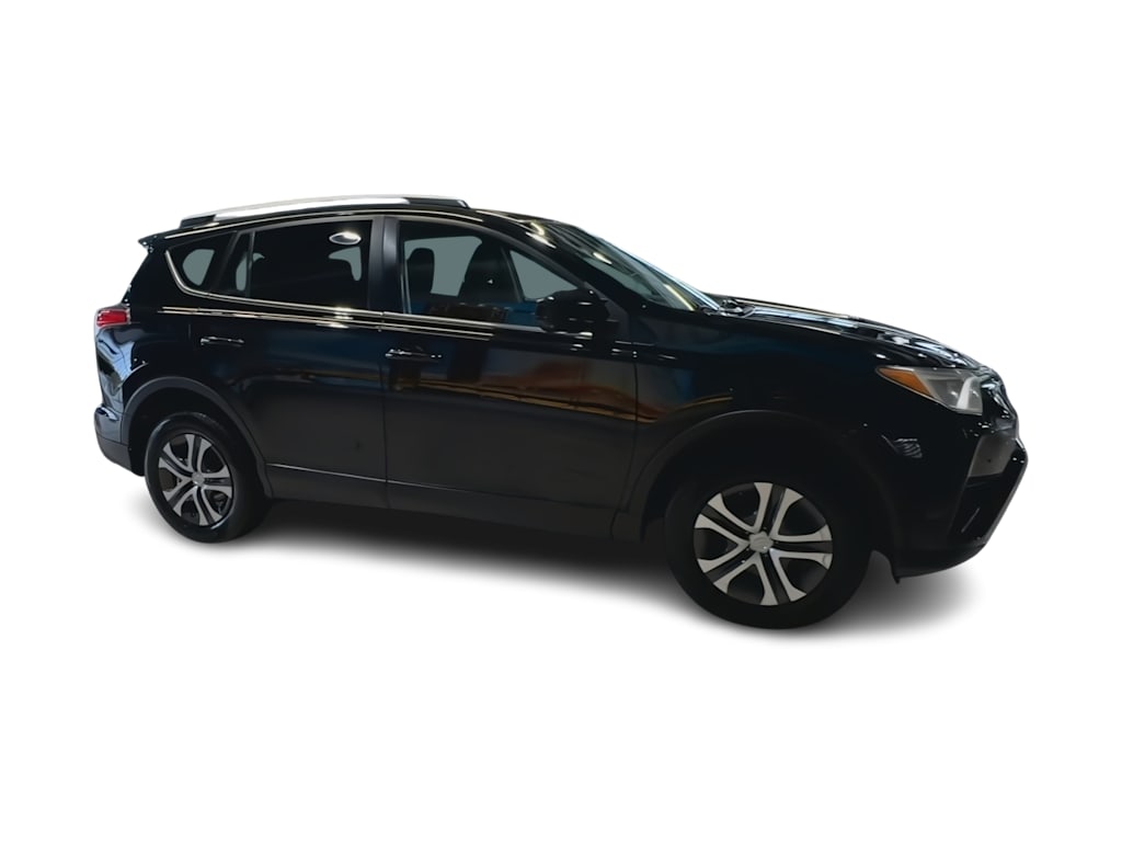 Thumbnail: 2016 Toyota RAV4 - 21