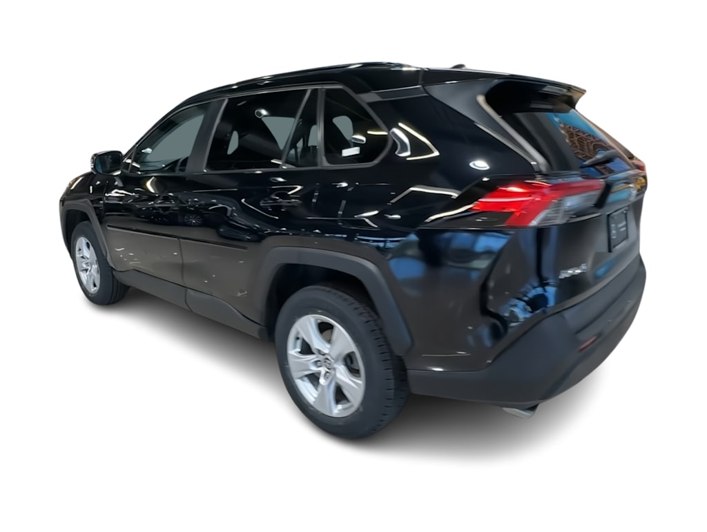Thumbnail: 2021 Toyota RAV4 - 4