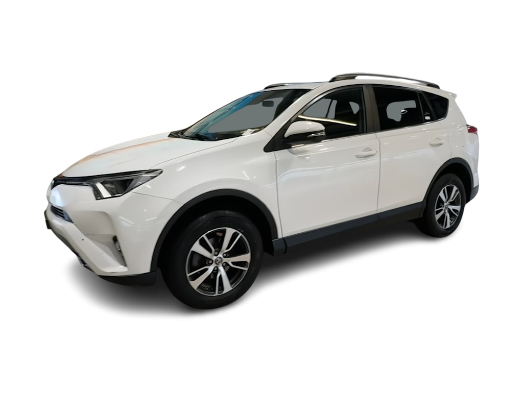 Thumbnail: 2018 Toyota RAV4 - 3