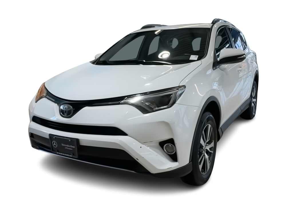 Thumbnail: 2018 Toyota RAV4 - 21