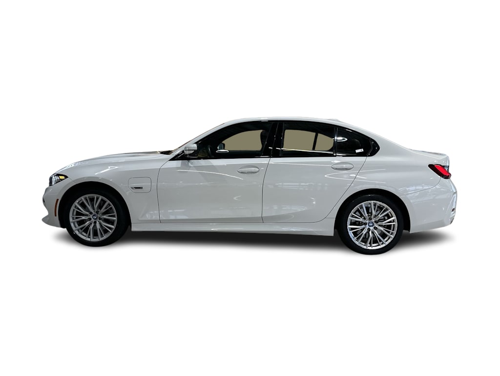Thumbnail: 2023 BMW 3 Series - 28