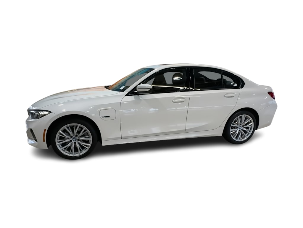 Thumbnail: 2023 BMW 3 Series - 3
