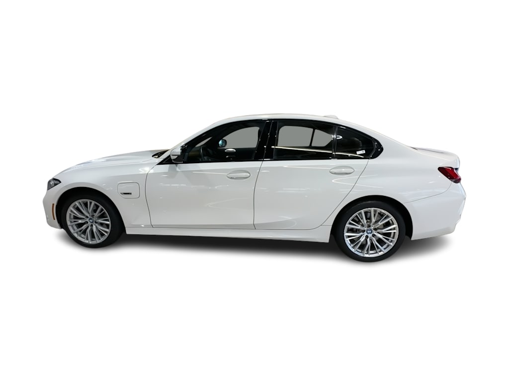 Thumbnail: 2023 BMW 3 Series - 22