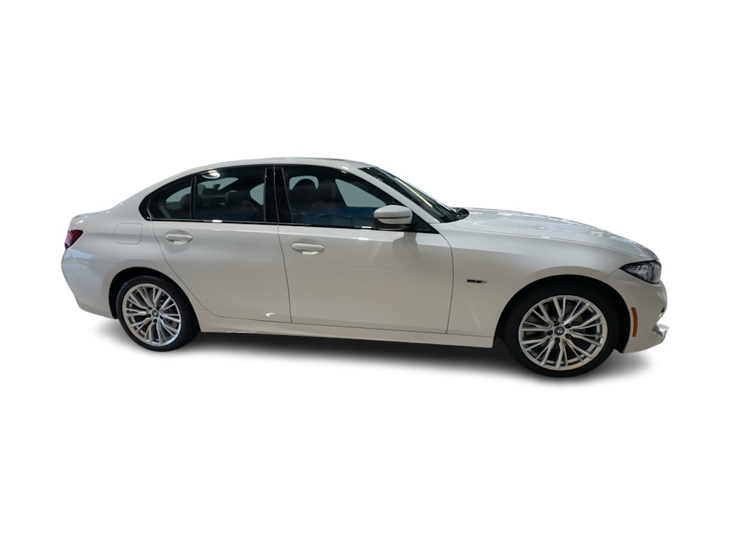 Thumbnail: 2023 BMW 3 Series - 27