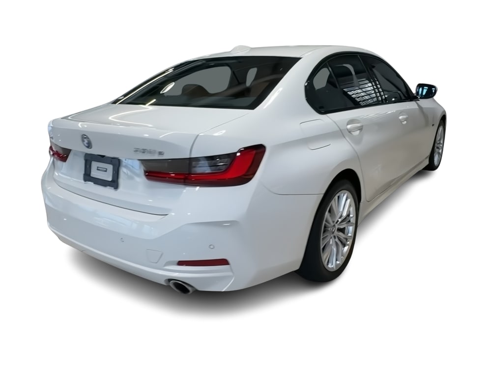 Thumbnail: 2023 BMW 3 Series - 25